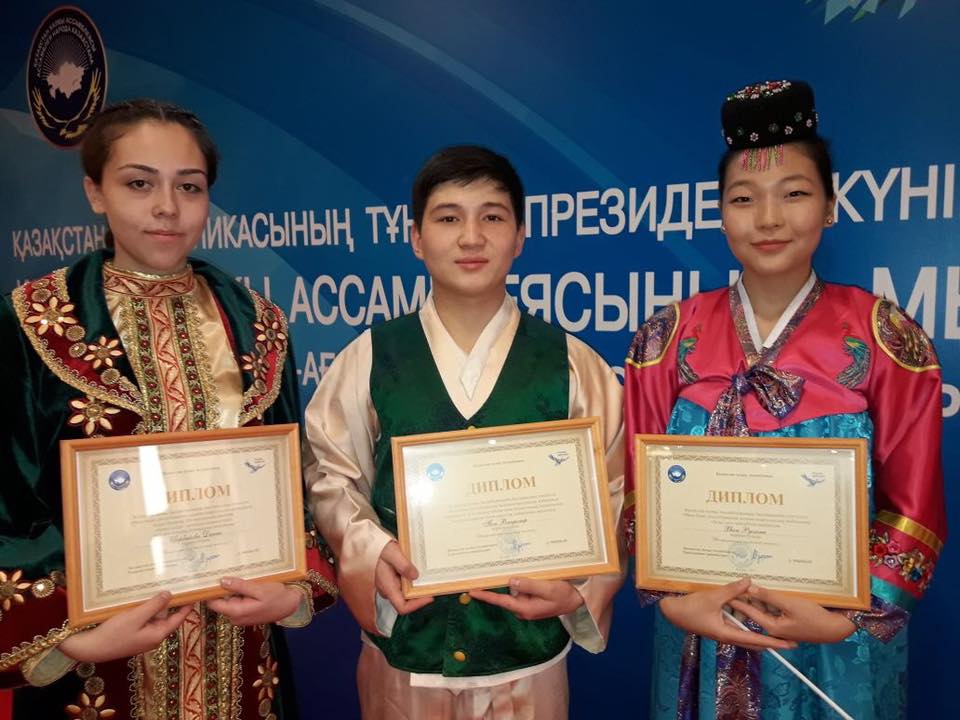 "Мен казашка сойлеймын"