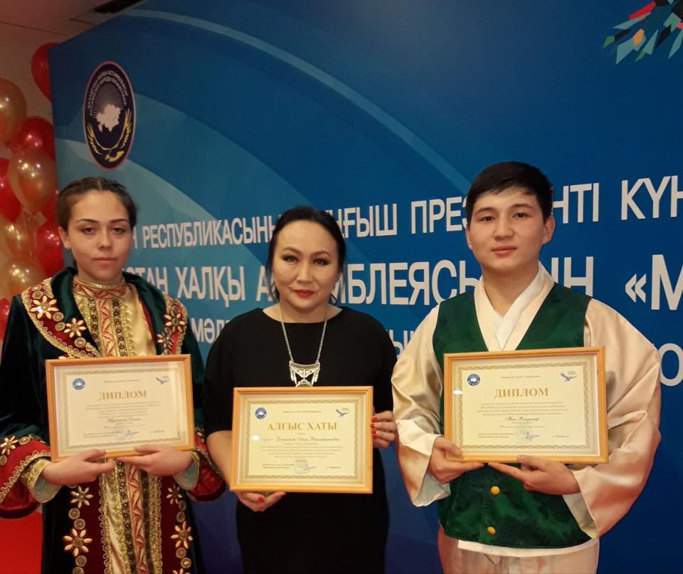 "Мен казашка сойлеймын"